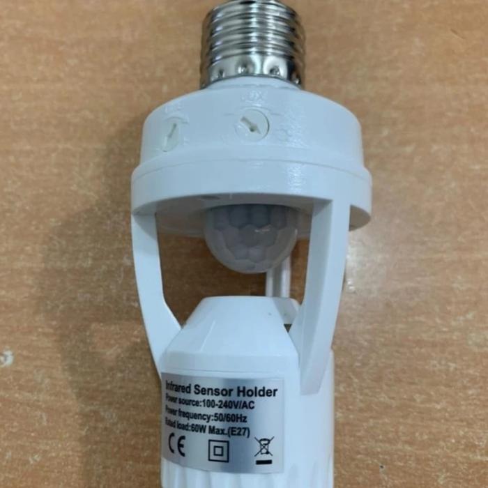 Gambar Fiting Lampu E27 Sensor Gerak / Fiting Sensor - Model E27 dari Sinar Surya LTC undefined Tokopedia