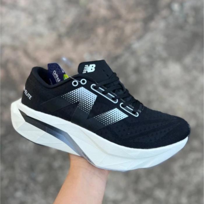 Gambar SEPATU NEW BALANCE FUELCELL SC ELITE V4 BLACK WHITE ORIGINAL - BLACK WHITE, 40 dari BAROKAHSTOREJKT20 undefined Tokopedia