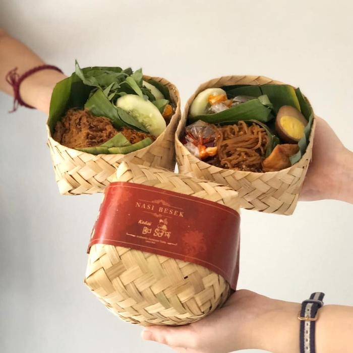 Gambar Besek Bambu Pipiti Anyam 10x10 Sepasang dari Besek Kios Pojok Ibu Sudirah undefined Tokopedia