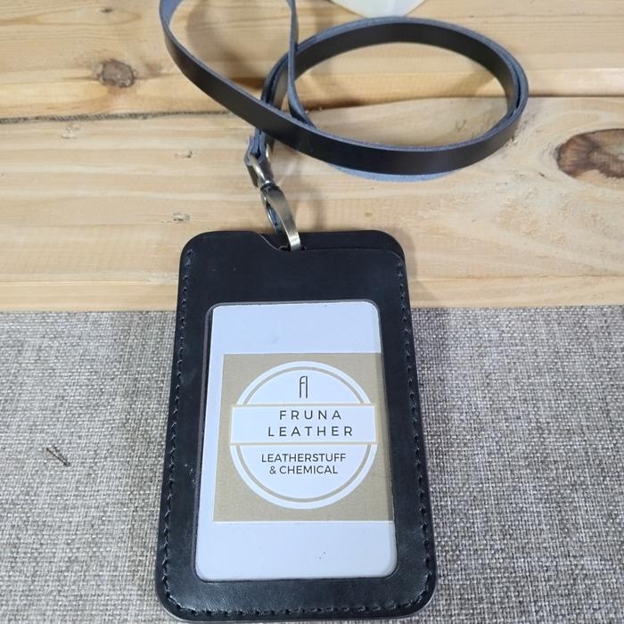 Gambar Name tag/ ID Card + Tali - kulit sapi asli - Hitam, +Grafir dari Fruna Leather undefined Tokopedia