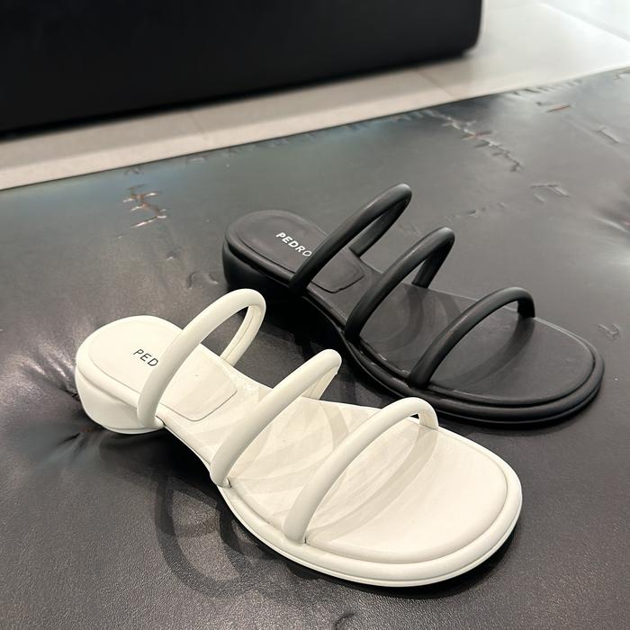 Gambar Sandal Wanita Flat Pedro Original 67 - Putih dari Jasatitip.OriginalStore undefined Tokopedia