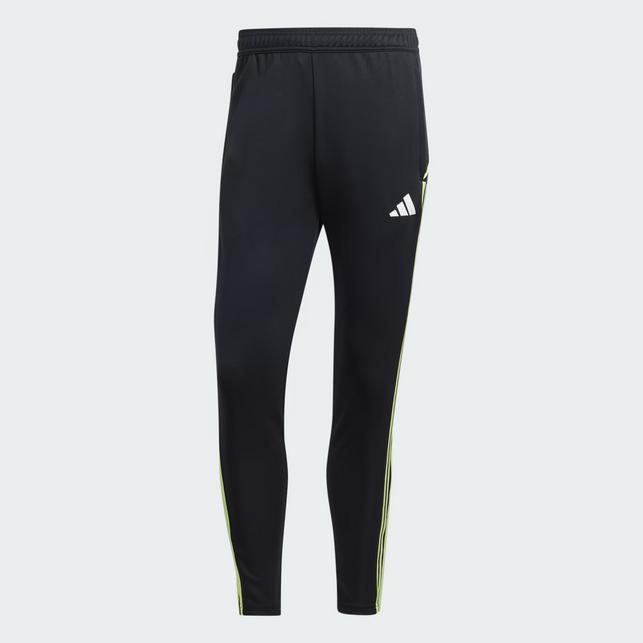 週末割】ネクタイ付きセットアップadidas 伊勢丹