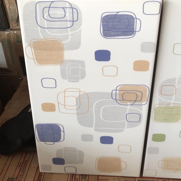 Gambar Keramik dinding 25x40 glossy/ keramik dinding kamar mandi - Biru dari Renov Rumah undefined Tokopedia