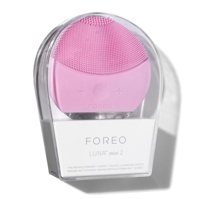 Gambar Alat Pembersih Wajah untuk Mengencangkan Kulit Muka agar Tampil Lebih Muda - FOREO Luna Mini - Pink Muda dari Alat Pijat 73 Store undefined Tokopedia