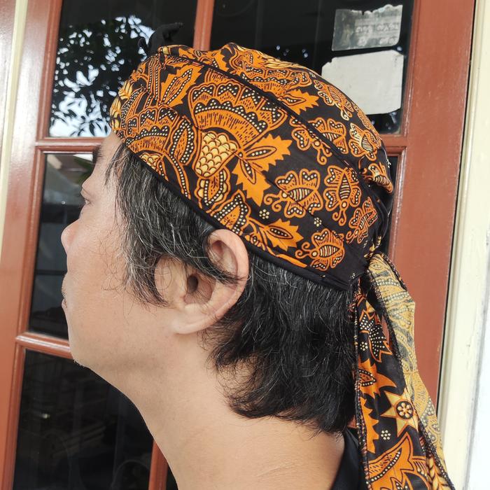 Gambar Topi Tradisional Blangkon Adat Jawa Dewasa Motif Solo Jogja - 19 dari Dhara eMart undefined Tokopedia