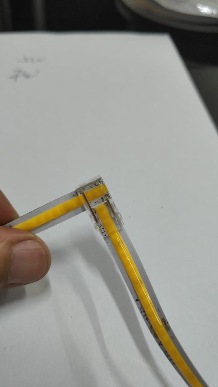 Gambar Sambungan Konektor LED Strip COB 12V Bening Kristal - Konektor L/SIKU dari Makmur Jaya Listrik Kenari undefined Tokopedia