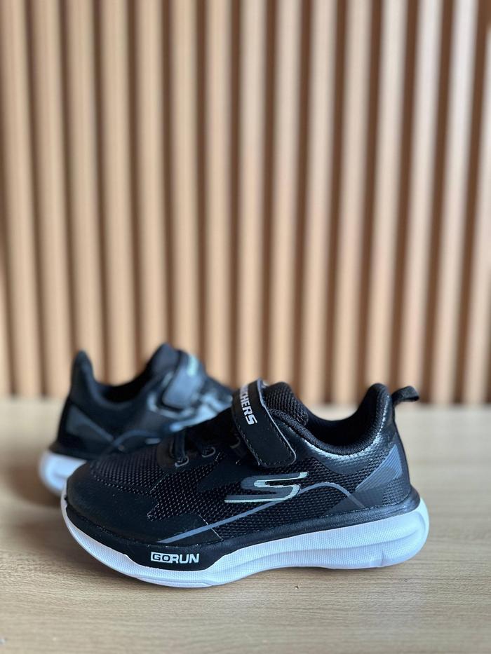 Gambar SEPATU ANAK SEKOLAH PAUD SD TK SKECHERS GO RUN HITAM PUTIH PREMIUM - 26 dari TOKO NADHIF Q.R undefined Tokopedia