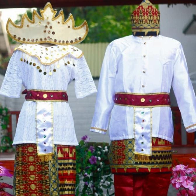 Gambar Terlaris Baju Adat Lampung Dewasa ( Berlaku 1 Stel Pria/Wanita ) Hapy shoping - Wanita, S dari arya pek shop 5 undefined Tokopedia