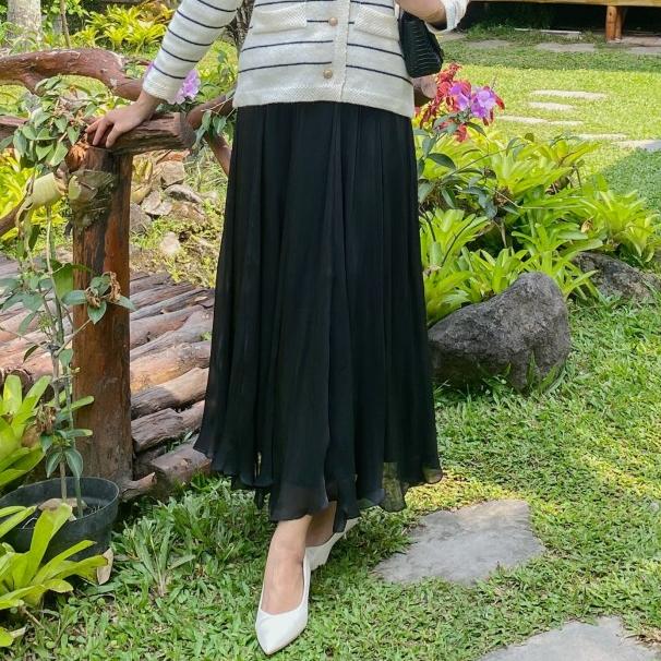 Gambar Rubi Skirt | Rok Casual Lebar Shimmer Premium | Rok Wanita Kekinian - Hitam dari Dosti Fashion undefined Tokopedia