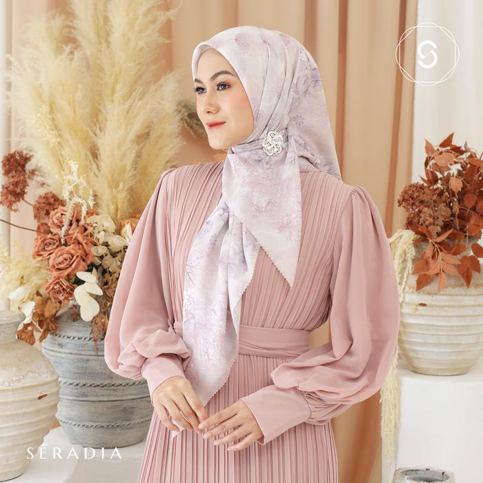 Gambar Seradia Hijab Segi Empat Harina - Ash Purple dari Seradia Indonesia undefined Tokopedia