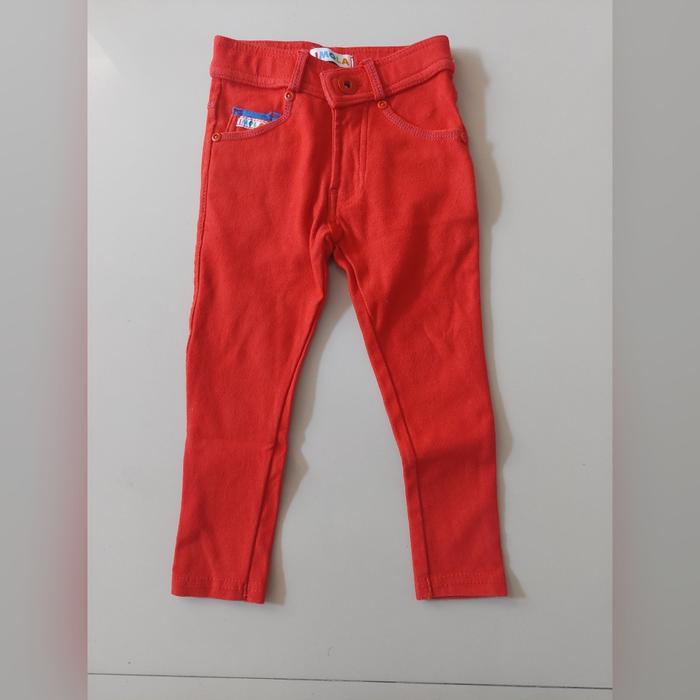 Gambar preloved celana panjang natal jeans merah anak perempuan bayi dari Preloved Princess Kelyn undefined Tokopedia