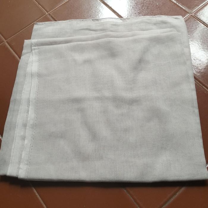 Gambar PARIS JADUL KERUDUNG SEGI EMPAT POLOS BY VARISHA/AZARA percoklatan - sand dari kios hijab Nafisah undefined Tokopedia