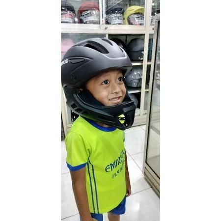Gambar cvk Busa spon pipi helm anak GIPSY , CRATONI , UNIVERSAL cheekpad helm - UNIVERSAL, 2cm dari CV kitat undefined Tokopedia