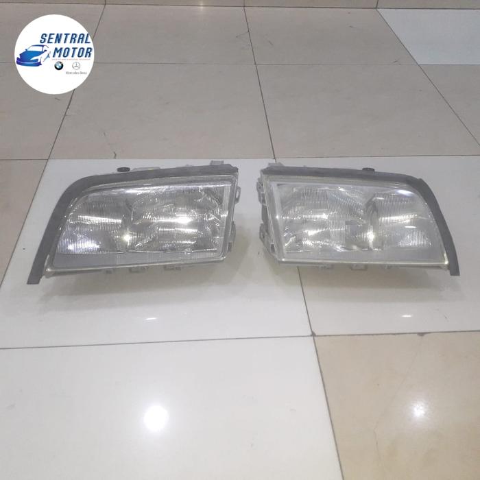 Gambar Headlamp mercy w202 c180 c200 / Lampu depan / sparepart mercy dari Sentral motor bmw dan mercy undefined Tokopedia