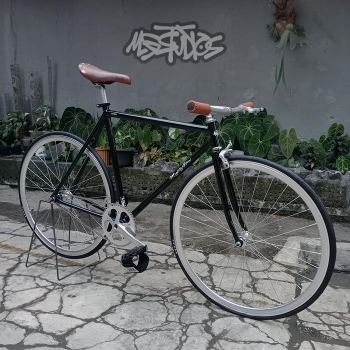 Jual MG LIMITLESS fullbike mighty glow studio mightyglow fixie