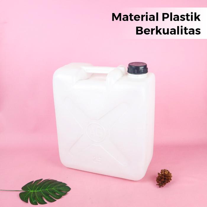 Gambar Jerigen Air Minyak Plastik 5/10/20/25/30 Liter Serbaguna Ekonomis - 25 LITER  dari Formiana undefined Tokopedia