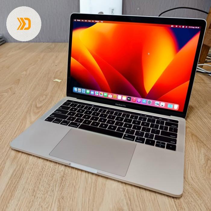Jual Macbook Pro 2018 13 inch 256 gb touchbar - 16/256 GB i7