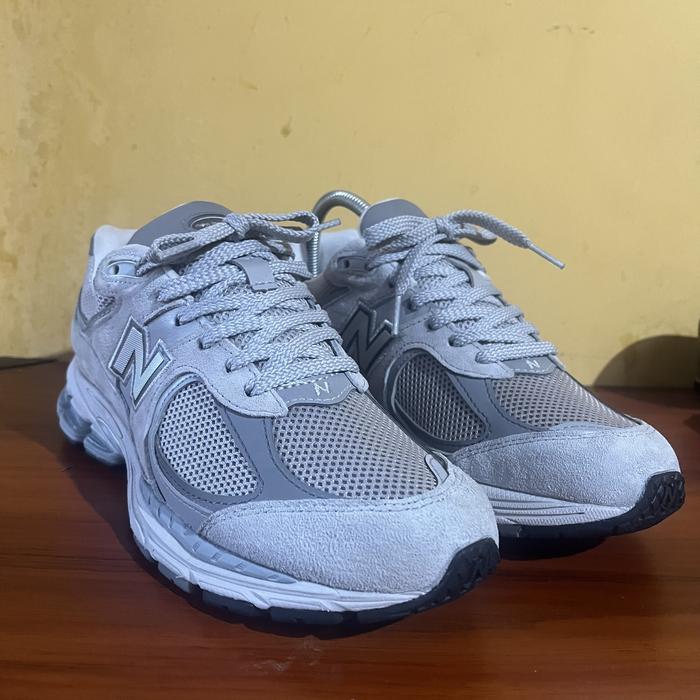 Gambar Sepatu New Balance 2002 R dari ZamsSecond_Store undefined Tokopedia