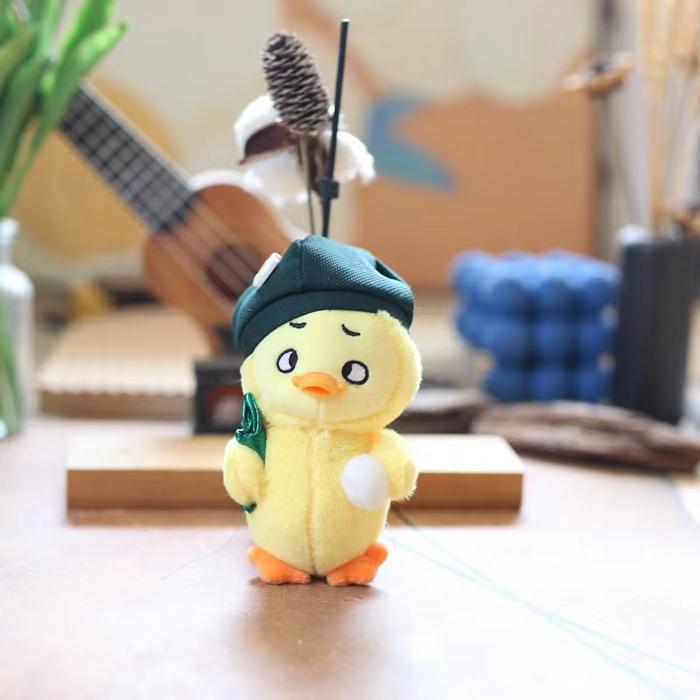 Gambar Ugly Duck Upset Duck Boneka Bebek Manyun Tinggi 15cm - Kupluk Hitam dari KRstorex undefined Tokopedia
