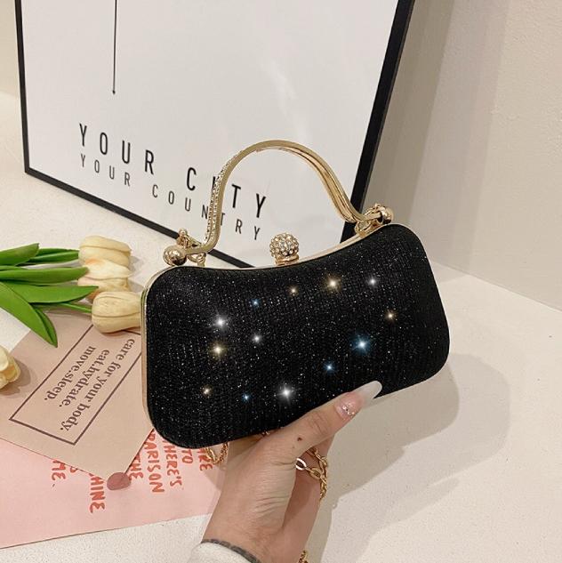 Gambar TAS PESTA KONDANGAN WANITA DOMPET CLUTCH HANDBAG HAND BAG SHOULDER TENTENG JINJING TALI RANTAI WANITA CEWEK CEWE PEREMPUAN FASHION BATAM BRANDED MURAH PREMIUM TERBARU KEKINIAN MEWAH ELEGAN BERKUALITAS BAGUS BERMOTIF CANTIK KEREN IMPORT KEKINIAN 2024 - BLACK dari Beauty_GOLD undefined Tokopedia