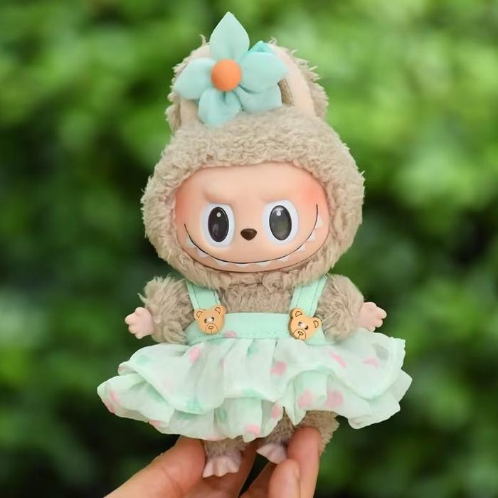 Gambar 【17CM】 POP - MART LABUBU MACARON Labubu BONEKA BAJUNYA pakaian boneka Gaun Kotak-kotak labubu Muda baju boneka khusus boneka seragam tk kostum rajut tweed pakaian boneka gaun putri - GREEN 2 dari RIPISHOP undefined Tokopedia