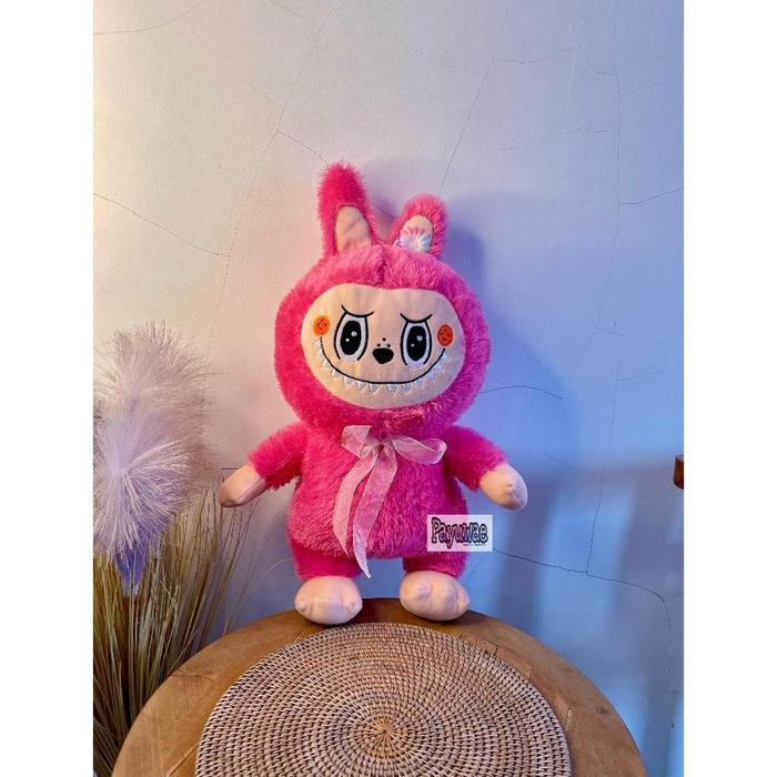 Gambar BONEKA LABUBU TINGGI 60CM PAKAI LAMPU LED NYALA THE MONSTER EXCITING MACARON HARGA MURAH PRODUK ASLI - Fanta, -+45cm dari RIPISHOP undefined Tokopedia
