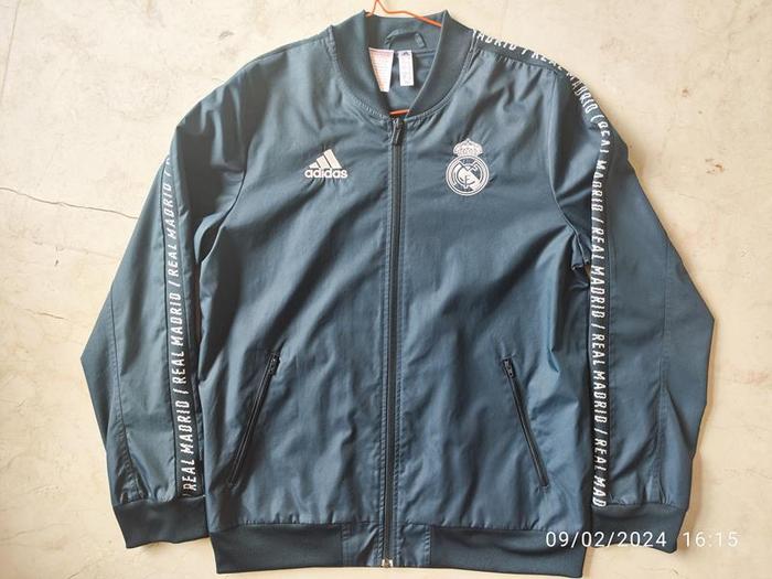 Gambar ADIDAS REAL MADRID Jaket Jacket Windbreaker Zipper Original Authentic not Nike Puma Reebok On Cloud Under Armour dari Vulcan 19 Store undefined Tokopedia