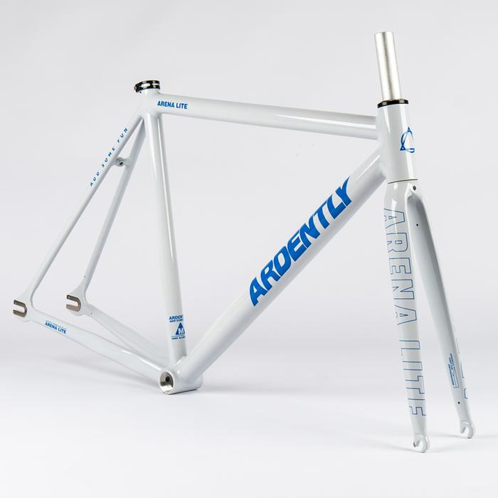 Gambar ARDENTLY ARENA LITE ALLOY 6069 - Putih, L dari Ardently Indonesia undefined Tokopedia