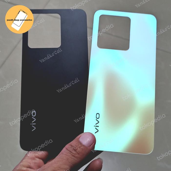 Gambar BACKDOOR VIVO V25E 5G (BLACK, GOLD) dari Yandko'Cell undefined Tokopedia