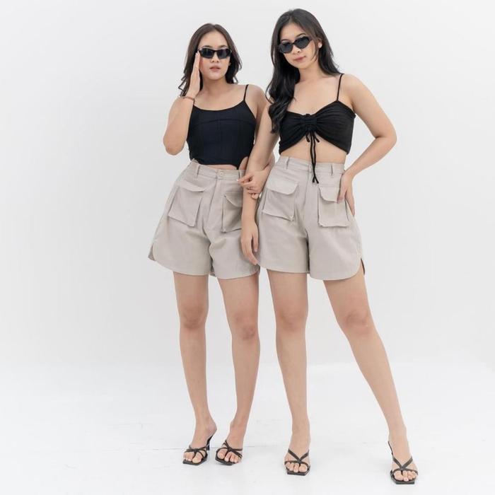 Gambar FLEKSIBEL Pokka Cargo Pants Hhwaist / Celana Pendek Mini Kargo Katun Combed - Cream, STANDARD (L) dari bangaushp undefined Tokopedia