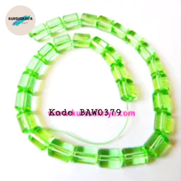 Gambar manik kaca bentuk tabung 8 X 10 mm warna light green clear Per renteng - Green379 dari Kursuskriya undefined Tokopedia