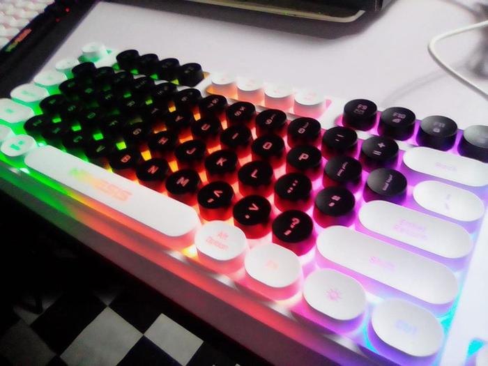 Gambar Keyboard Gaming RGB NYK FURION K04 - Putih dari Novemberian undefined Tokopedia