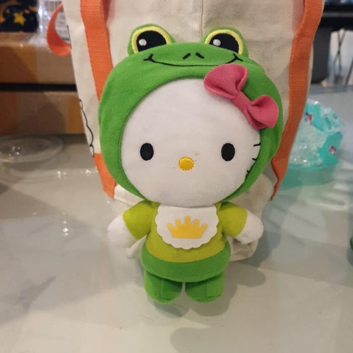 Gambar Mc Donalds McD Happy Meal Hello Kitty Fairy Tales The Frog Prince dari Capsule Corporation Part Two undefined Tokopedia