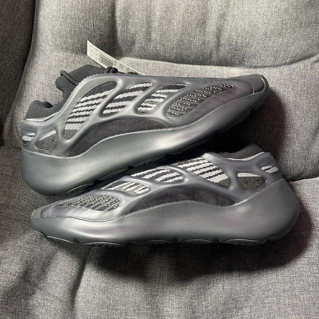 Tokopedia Yeezy 350 V3 Yeezy Boost 700 V3 Alvah H67799 Basf Godkiller