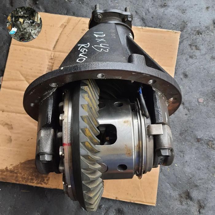 Gambar gardan LSD / differential 2GD Fortuner VRZ/ Hilux Revo 12x43 dari Kamautopart undefined Tokopedia