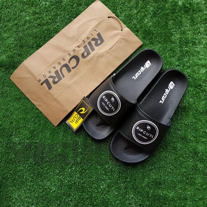Gambar SANDAL SLOP PRIA RIPCURL / SANDAL SLIDE SURFING / SANDAL DISTRO COWOK - LOGO BULAT, 39 dari Basiclook undefined Tokopedia