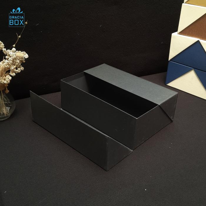 Gambar BOX HAMPER - HARDBOX - KOTAK KADO - ukuran 35.5 cm x 23.5 cm x 12 cm - - Hitam dari Gracia Box Jakarta Barat undefined Tokopedia