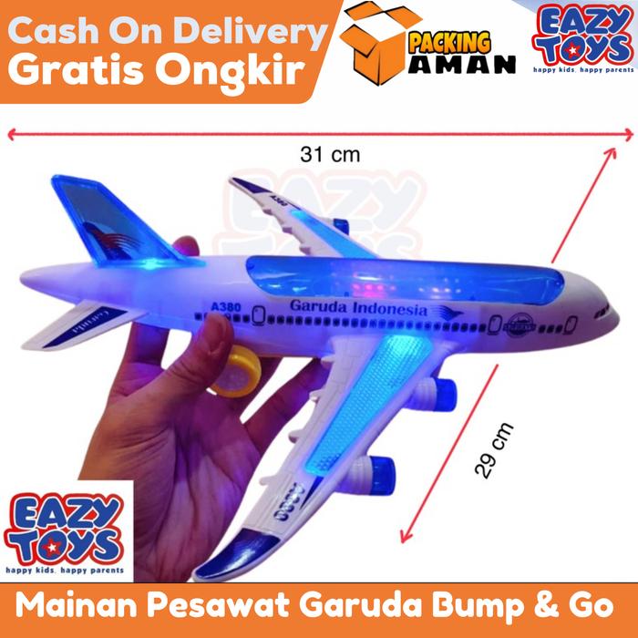 Gambar Pesawat Mainan GARUDA INDONESIA Miniatur Pesawat Fungsi Bump and Go Ukuran Jumbo 45cm - Medium dari EAZYTOYS undefined Tokopedia