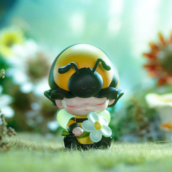 Gambar POP MART ORIGINAL DIMOO Forest Night Series Figure - BLIND BOX - Little bee dari Mozo Official undefined Tokopedia