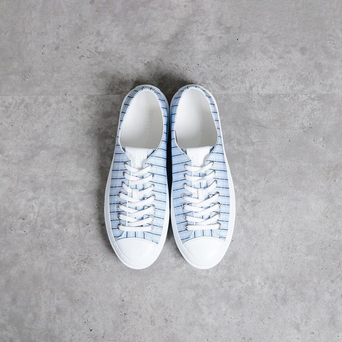 Gambar Sepatu GIVENCHY TEXT PLAIN BLUE SNEAKER 100% ORIGINAL - 43 dari HYPESNEAKER.IDN undefined Tokopedia