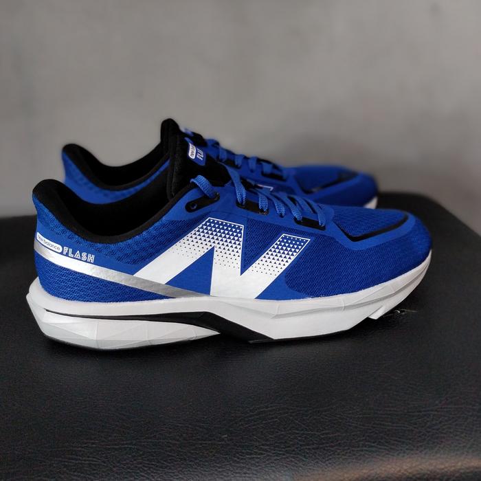 Sepatu Running New Balance Flash Dynasoft Original Size 43
