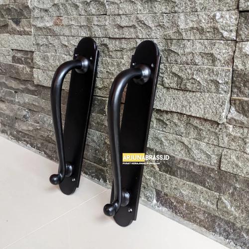 Gambar Handle Pintu Kuningan Model Cumi S Black Doff 26 cm 2 pcs dari Arjuna Brass Official undefined Tokopedia