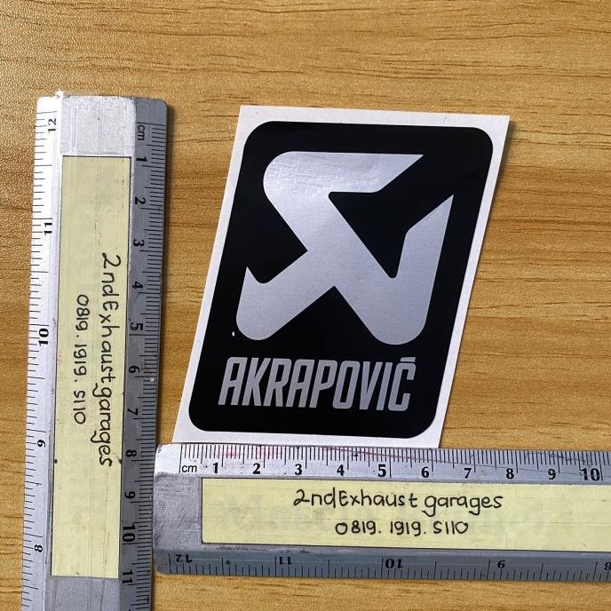 Gambar emblem sticker knalpot replacement Akrapovic Slovenia Original terlaris - Uk. 75x75mm AL dari kunikime12 undefined Tokopedia