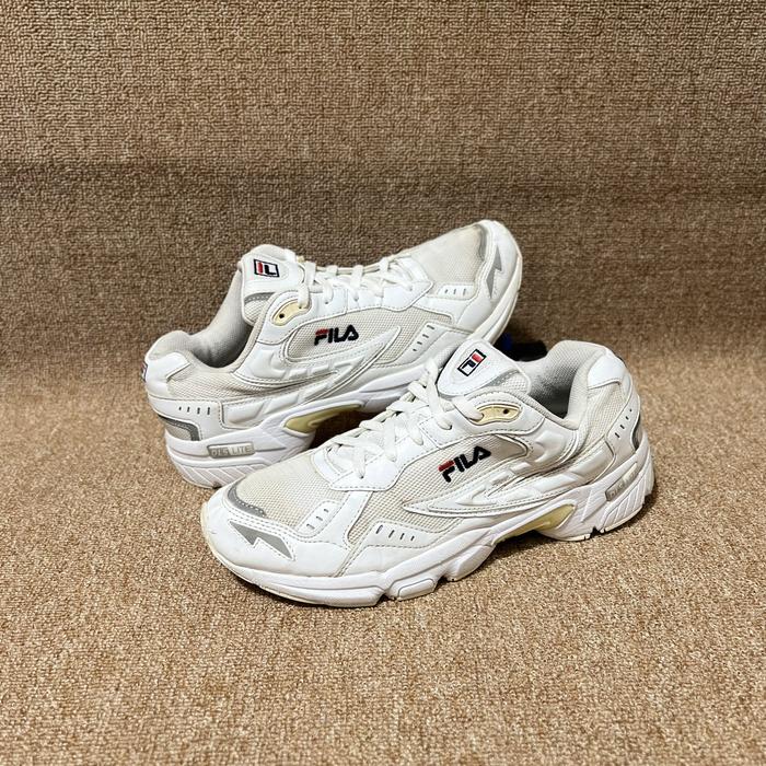 Gambar Sepatu Fila putih size 43 dari Squad thrift bengkulu undefined Tokopedia