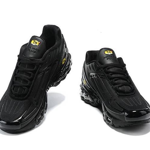 Sepatu Air Max Plus Mens Triple Black Jual SEPATU NIKE AIR MAX TN