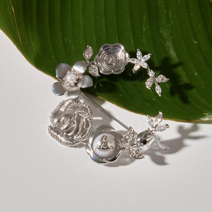 Gambar AZ SCARF HIJAB RING DAN AZ BROOCH - Brooch Silver dari Jihan Collection 2 undefined Tokopedia