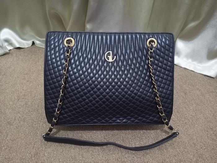 Jual Tas shoulder rantai Guy Laroche hitam Kota Administrasi