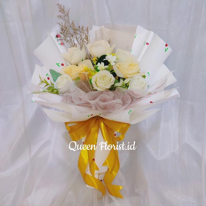 Gambar Queen Florist.id/Buket bunga artificial Premium Flowers Bouquet - WhiteRose +40cm, packing plastik dari Liana Fashion88 undefined Tokopedia