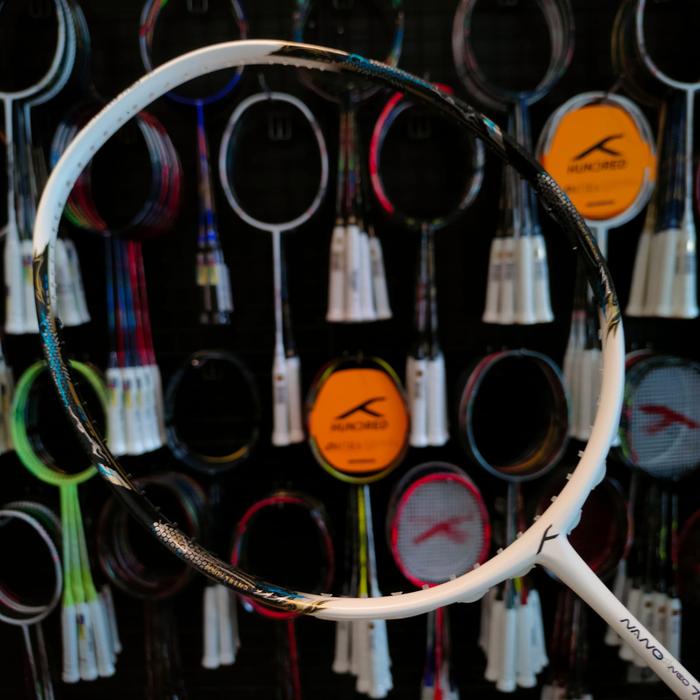 Gambar Raket Badminton Hundred Nano Neo 7000 Original - White/Black dari CIGANJUR SPORT undefined Tokopedia