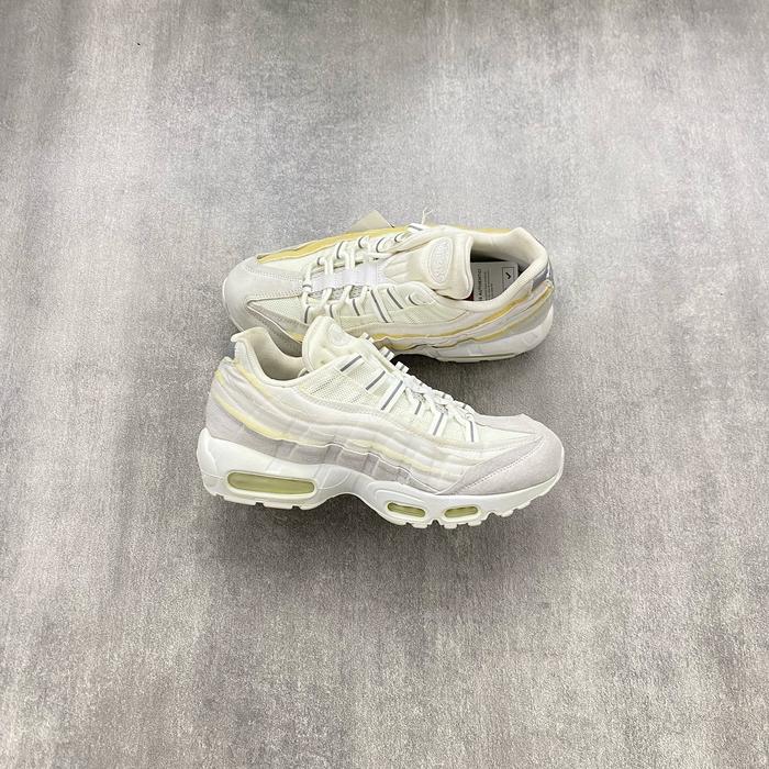 Tokopedia All White Nike Air Max 95 Jual Nike Air Max 95 COMME DES